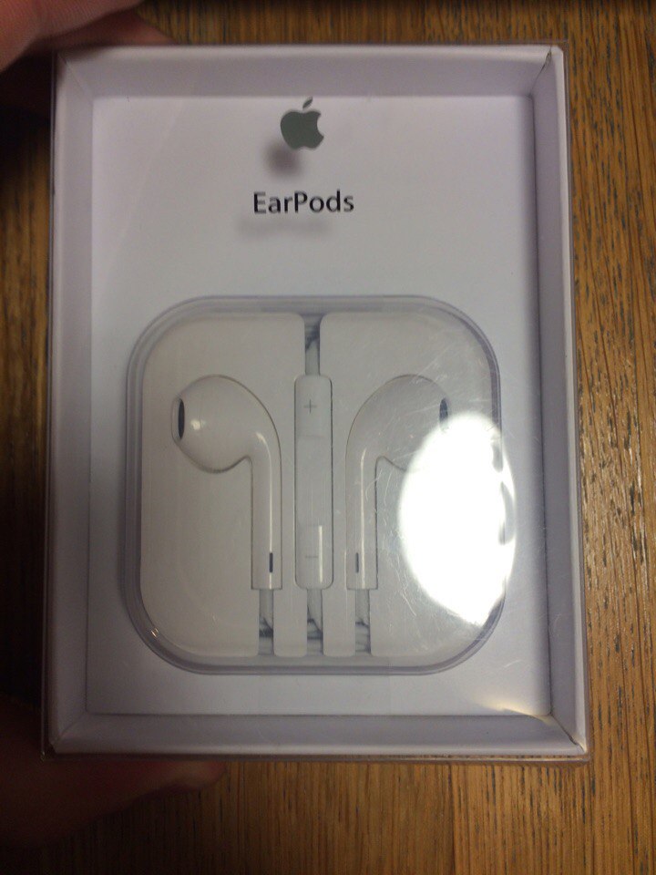 Наушники Apple EarPods MD827ZMB