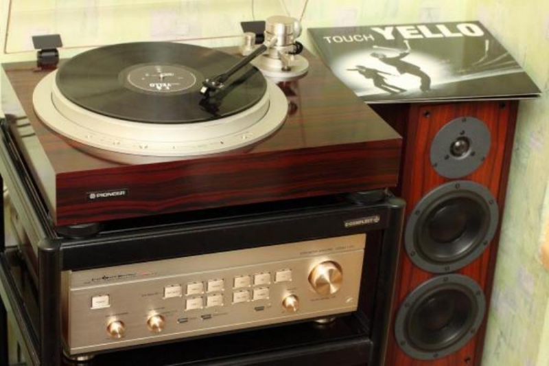Ky Hi-Fi aoexy o oco e